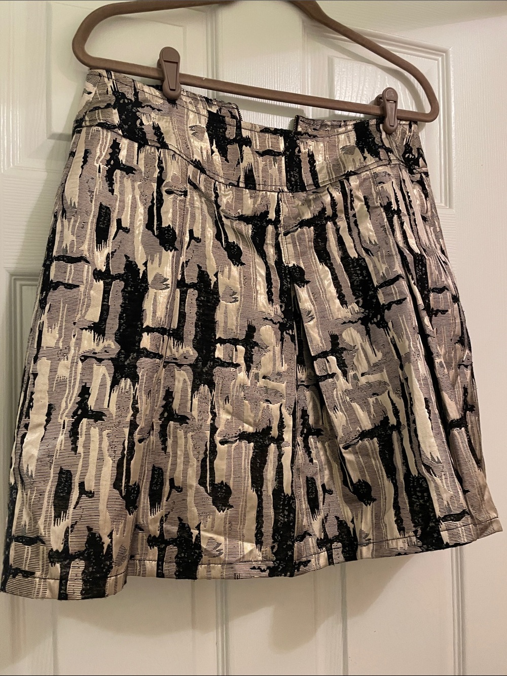 Source Unknown Abstract Black and Cream A-Line Skirt
